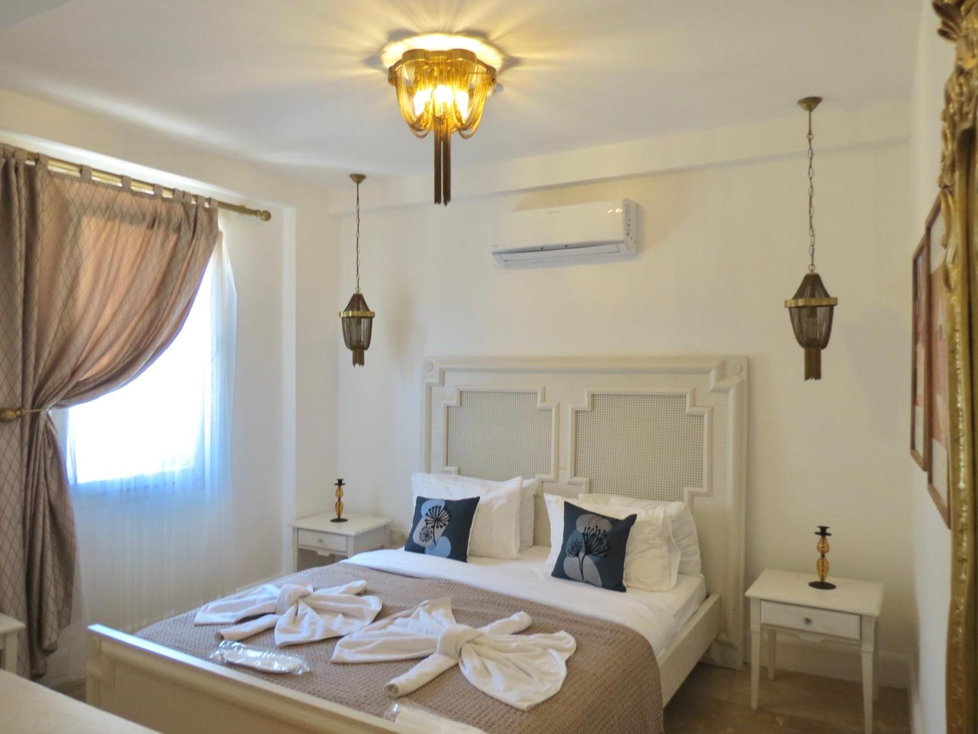Fedora Otel อาเลอเจอติ ภายนอก รูปภาพ